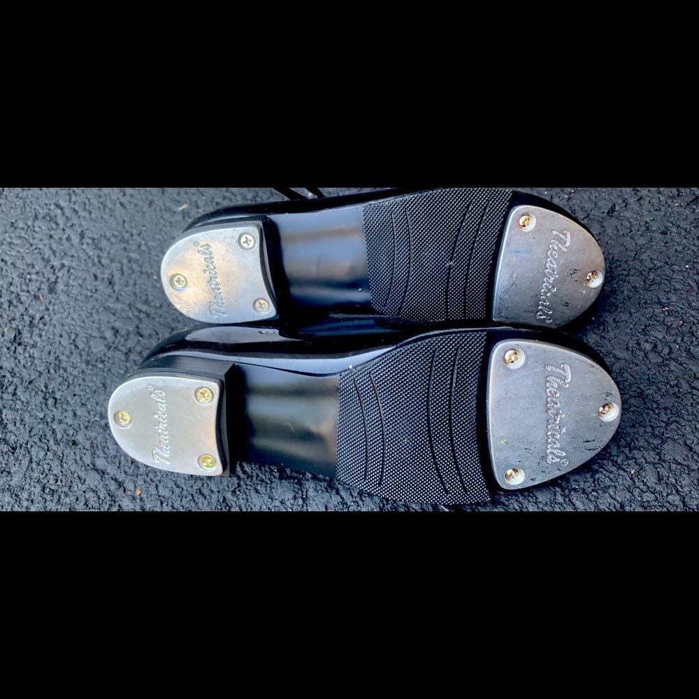 Like new size 13 kids tap shoe